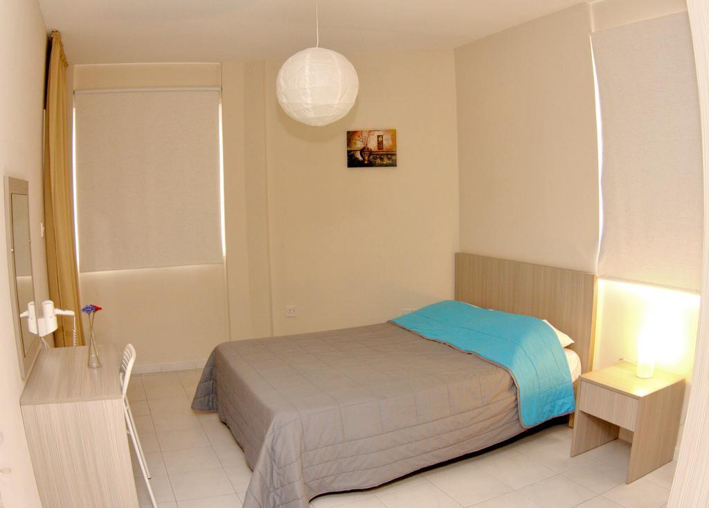 Staycentral Larnaca Room photo